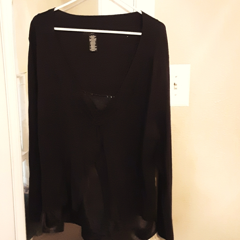 BEAUIFUL  KNOT FRONT DETAIL SWEATER